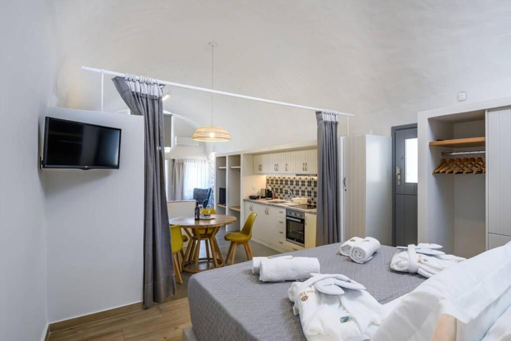 Casa Tholari Al Mare Villa Pera Gyalos Luaran gambar